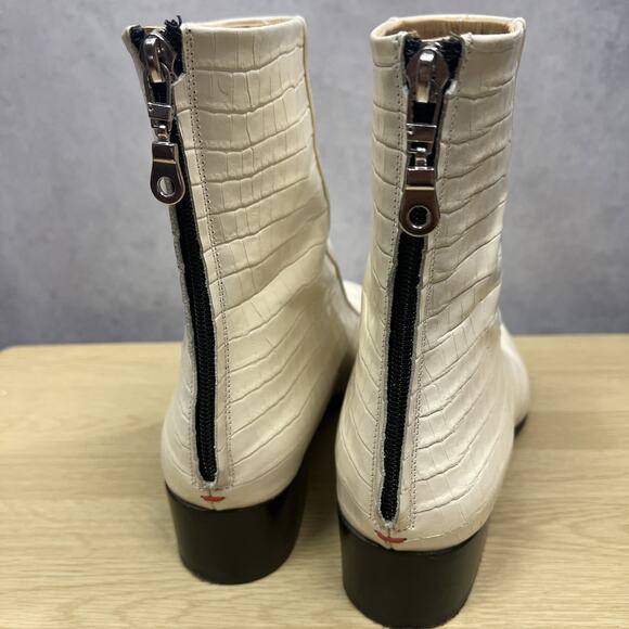 AEYDĒ Amelia Size 40 Crocodile-Effect Leather Ankle Boots $495 Value - Picture 6 of 12